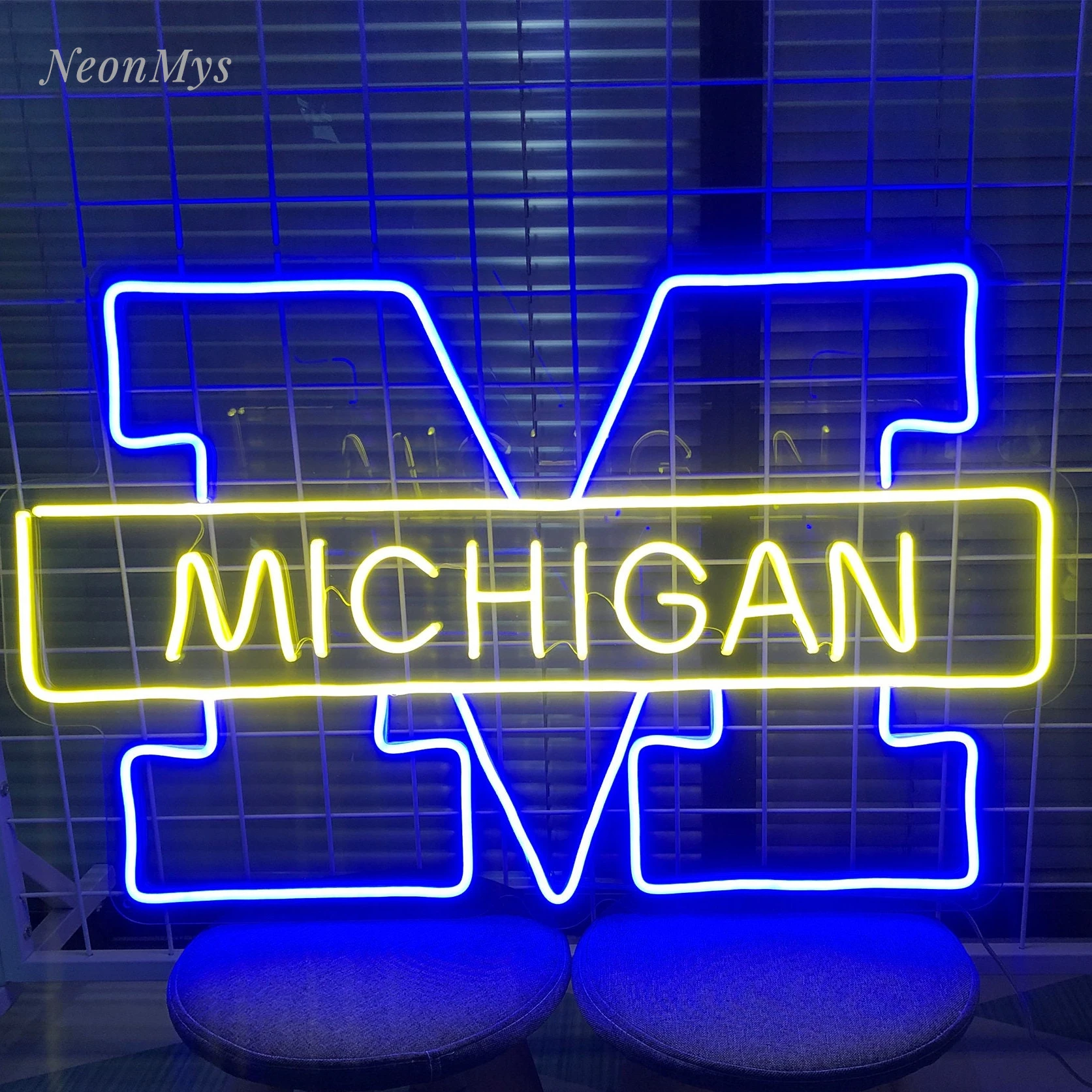 Поддержка неоновых вывесок Мичиганского университета с логотипом на заказ Светодиодные неоновые световые вывески для декора стен комнаты 45 * 28 см
